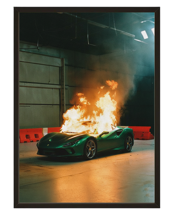 Hangars En Flammes avec cadre